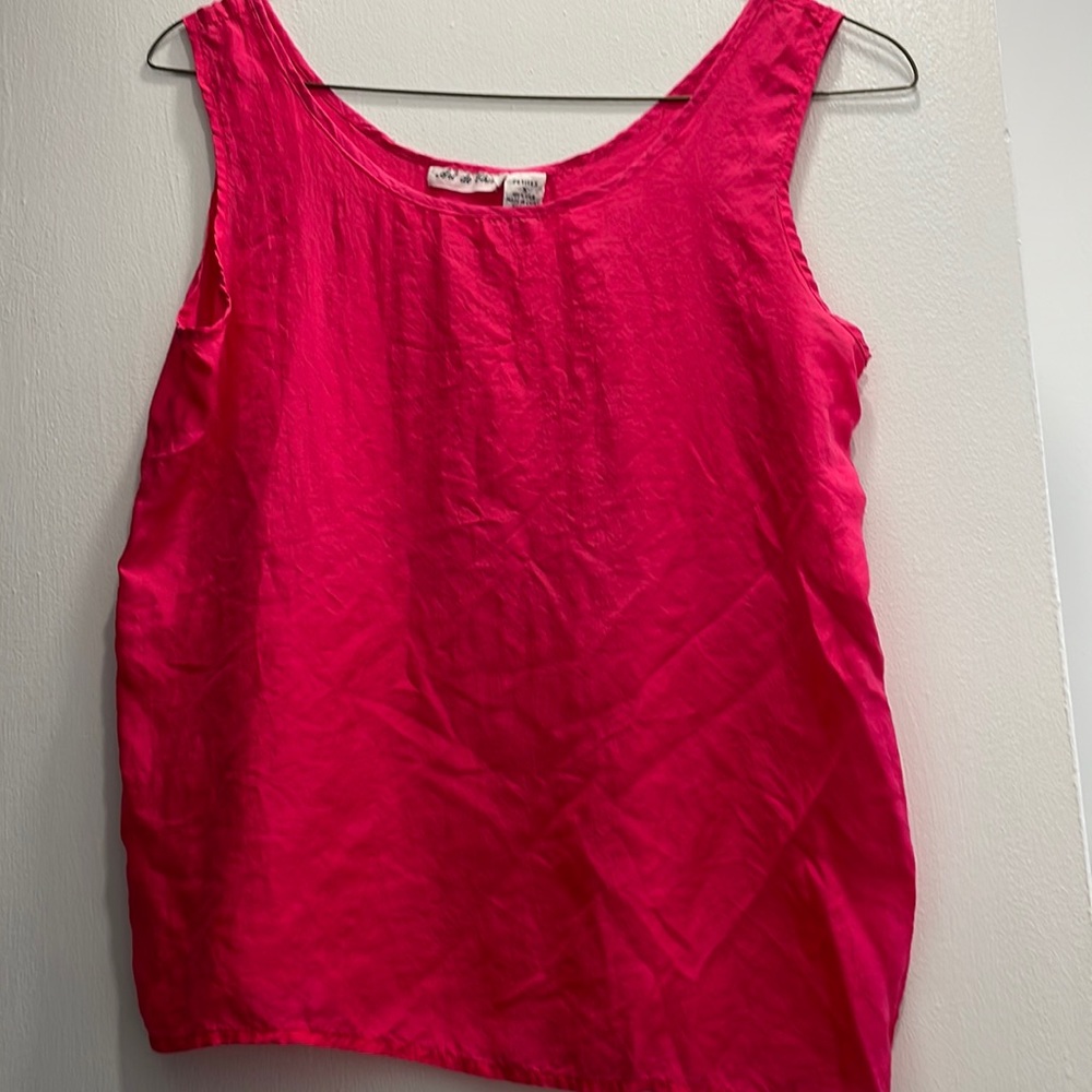 Beautiful fuschia silk tank - gorgeous condition. Non smoking home.